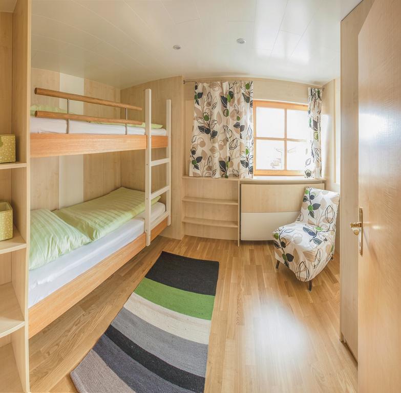 Haus Battlogg Lägenhet Bartholomäberg Exteriör bild